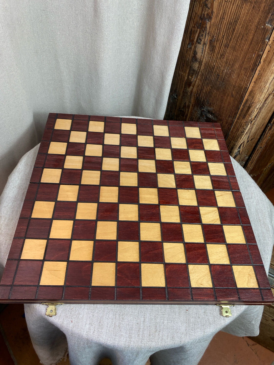 Wooden checkers game