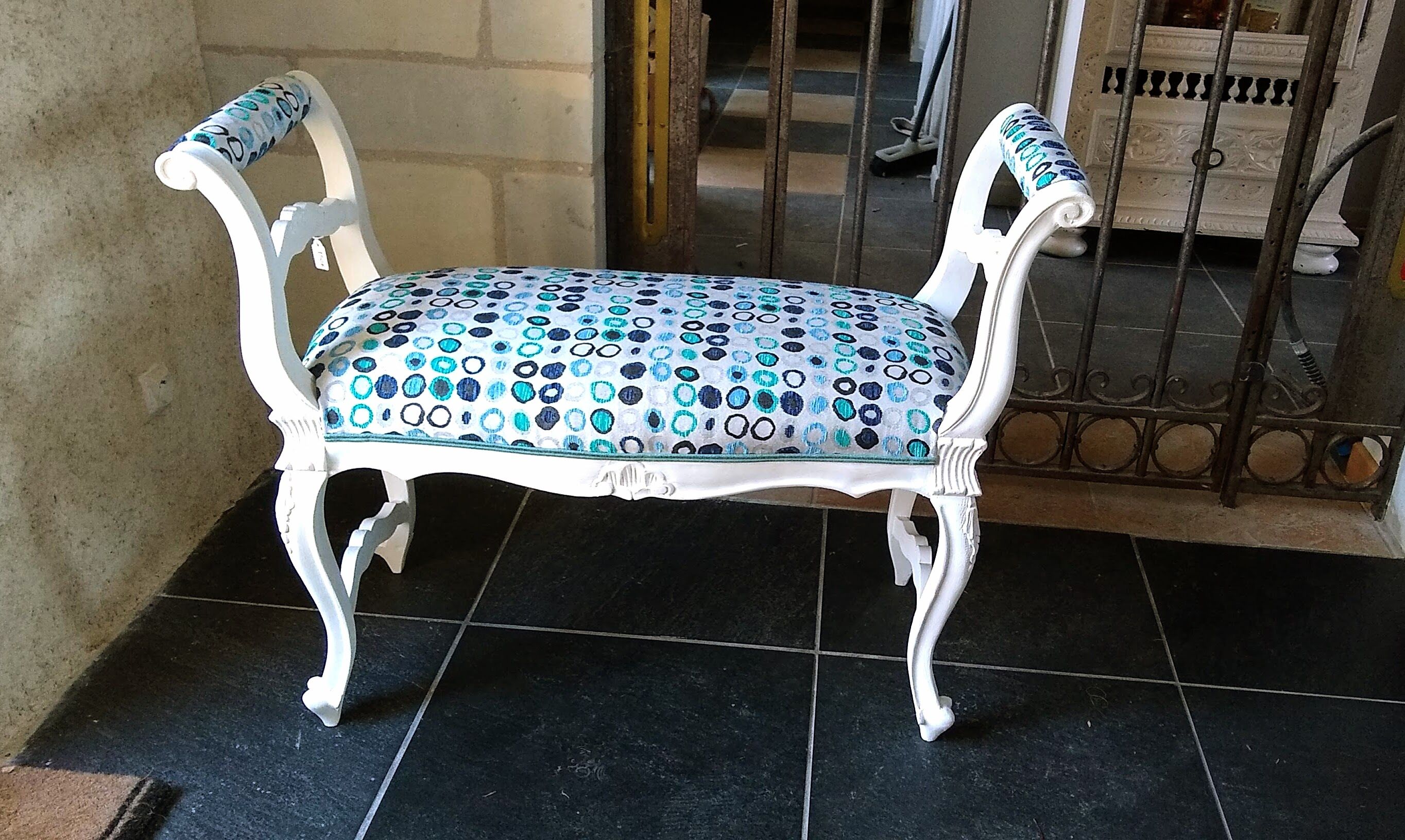 Bench with armrests or piano seat Louis XV style