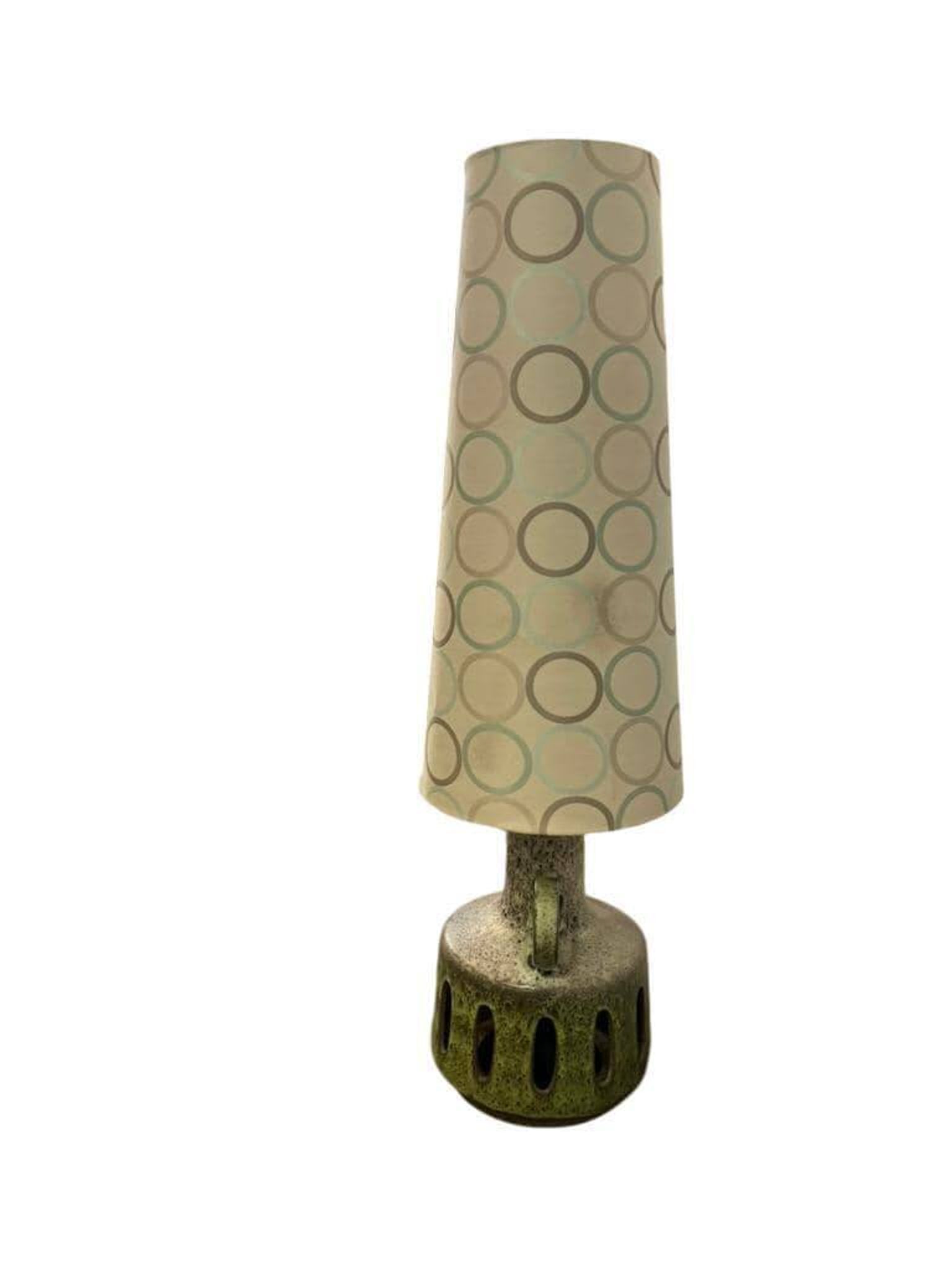 Lampe sur pied vintage en céramique avec base éclairée