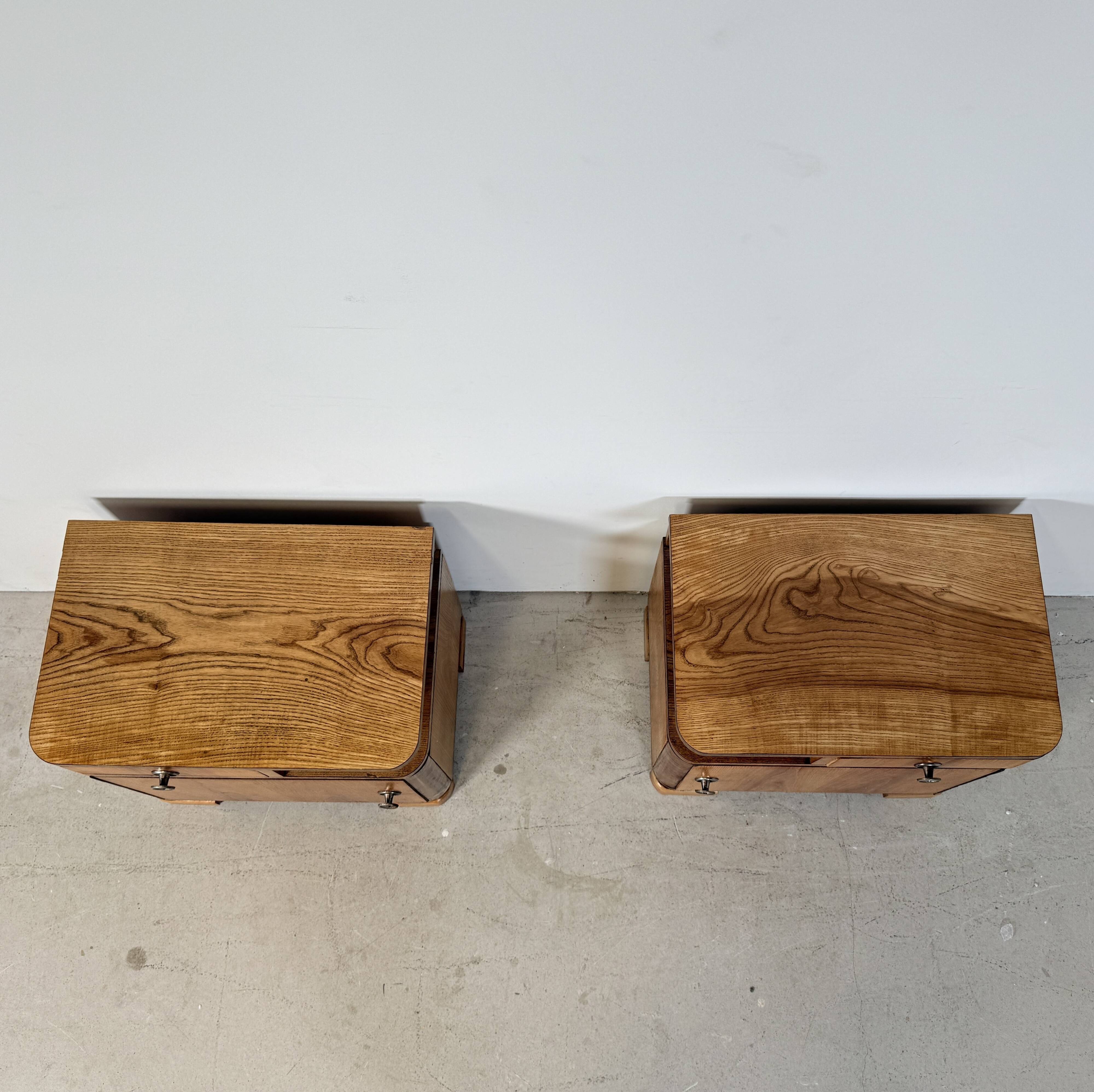 Pair of Art Deco Bedside Tables, Streamline Design, 1950s