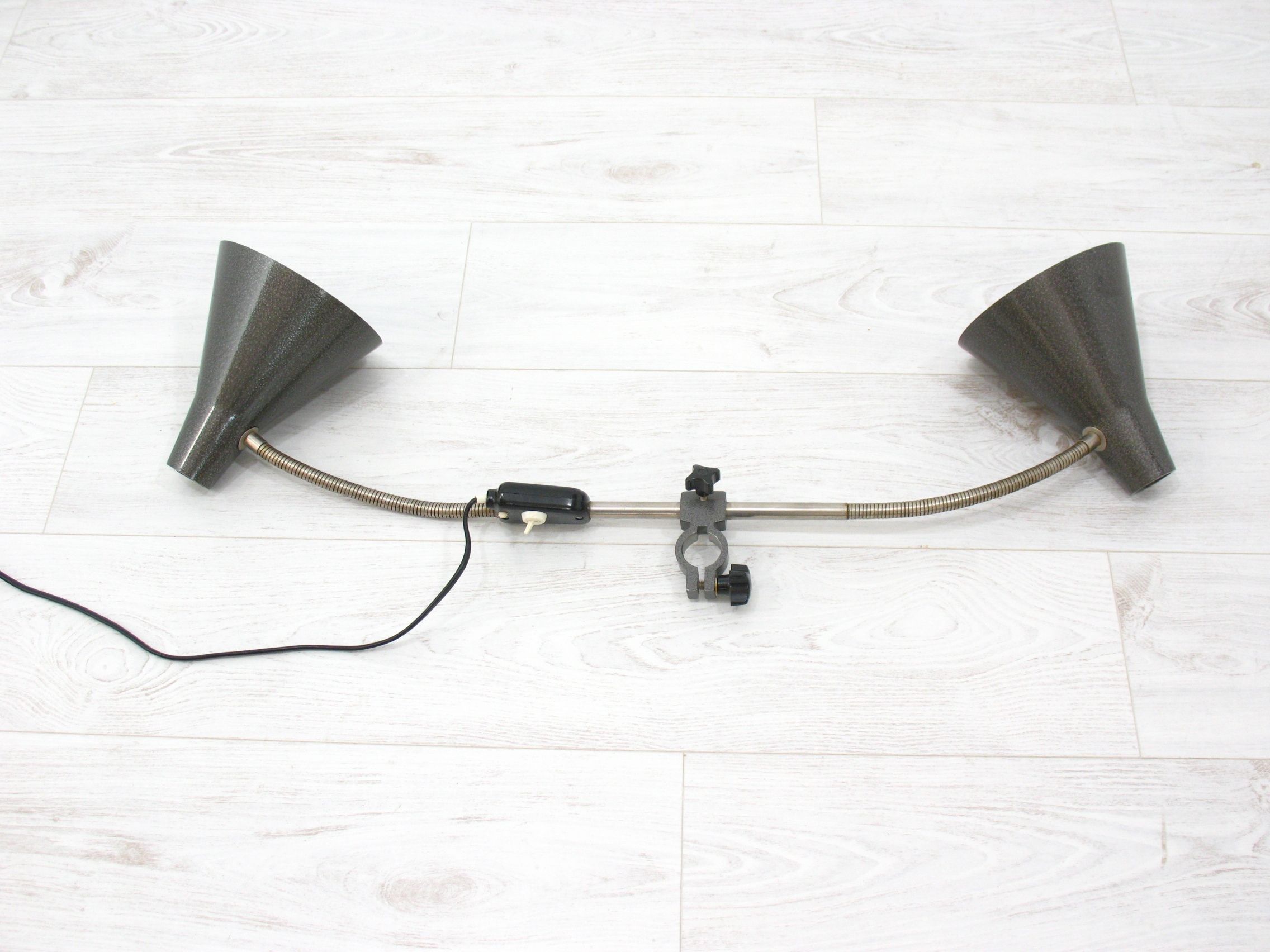 Lampe double de l’architecte années 1970