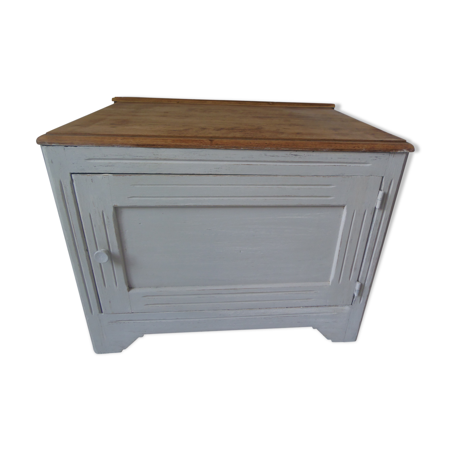 Storage furniture, bedside, pearl grey patinated sofa end, oak tray.