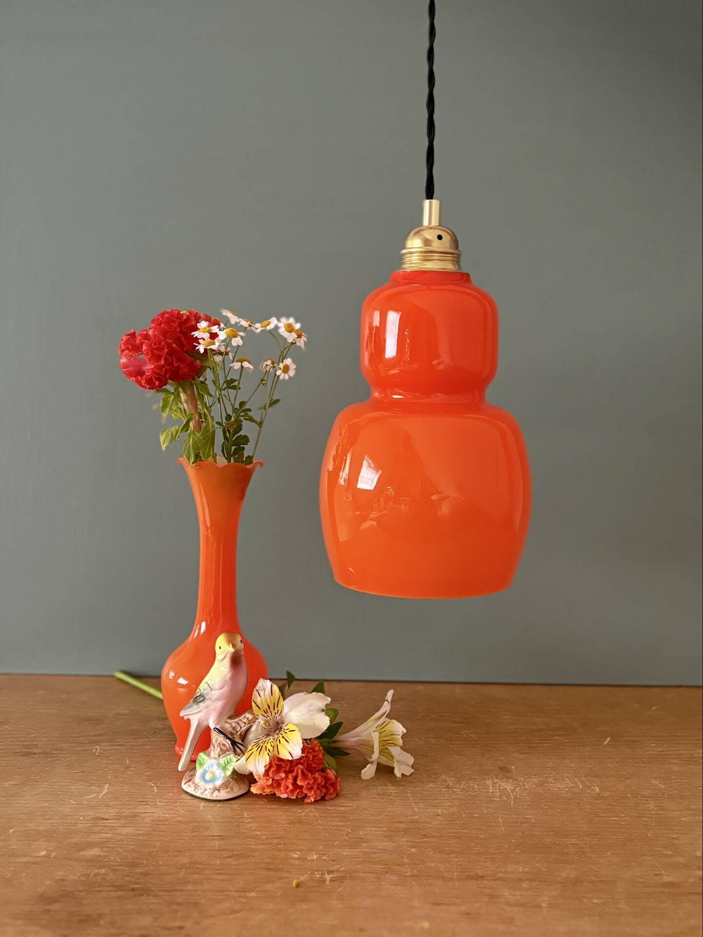 Suspension globe vintage en opaline orange