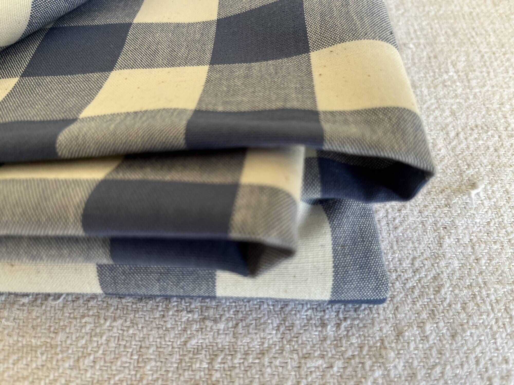 New fringed XL Vichy canvas tablecloth with 14 napkins, width 210cm.