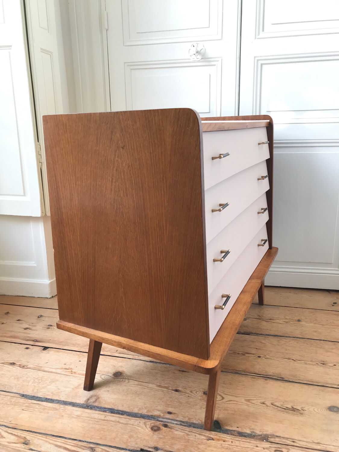 Vintage chest of drawers revisited in Setting Plaster from Farrow & Ball