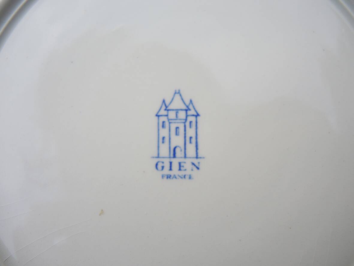 12 Antique Gien Earthenware Flat Plates - Rouen Decor