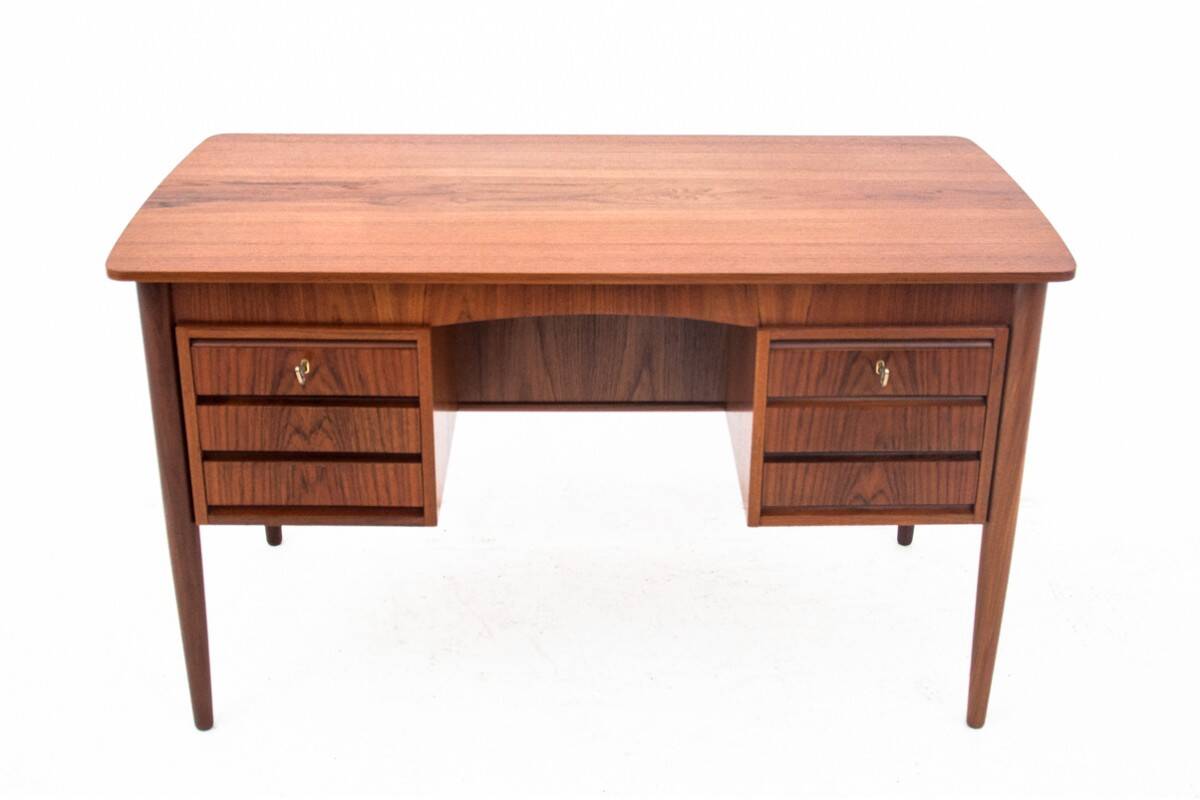 Teak desk, Danish design, 1960s