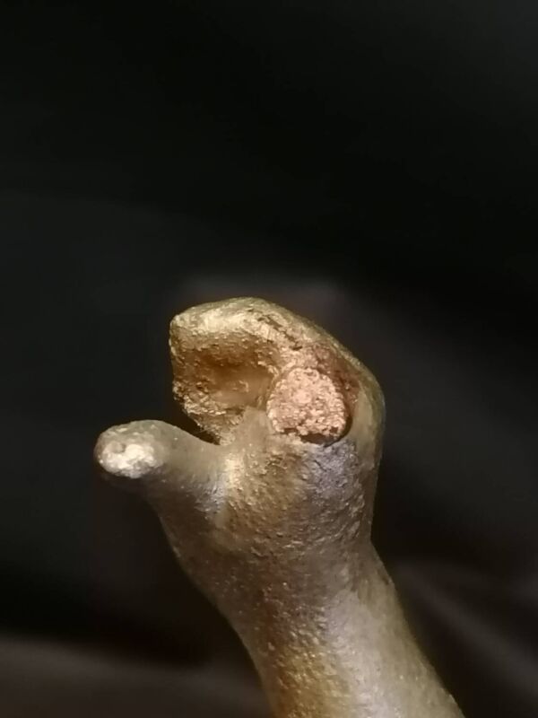 Statuette d'une femme en fonte doré (Jeanne d'Arc ?)