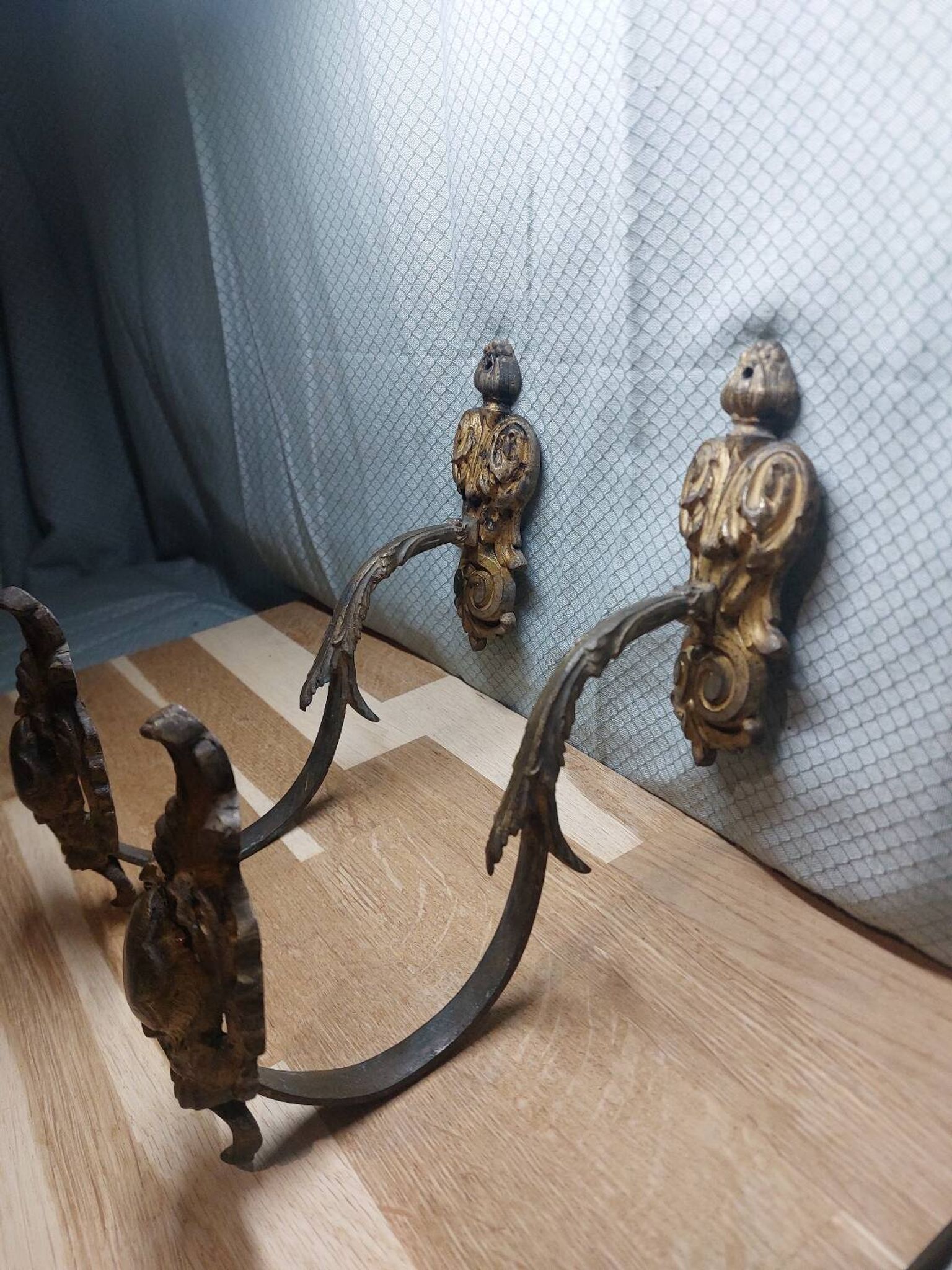 Pair of antique curtain tiebacks in Louis XV style - gilded metal - i