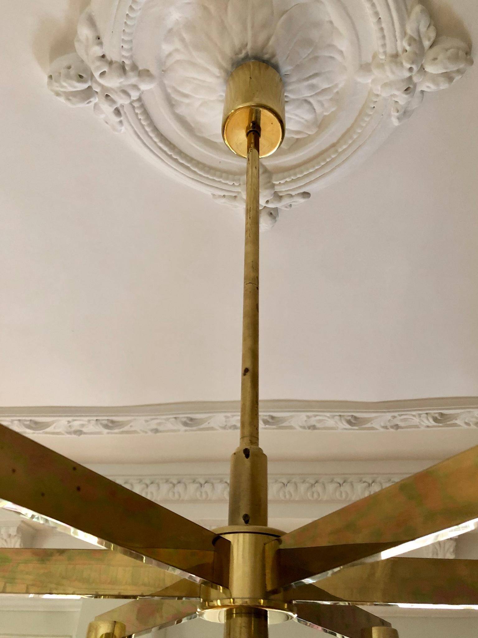 Lustre "Pastoral" en laiton avec six globes Hans-Agne Jakobsson