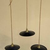 Trio de suspensions tôle émaillée noire et blanche vintage style indus