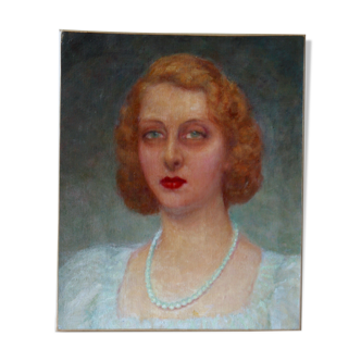 Art-Deco portrait, elegant woman with green eyes
