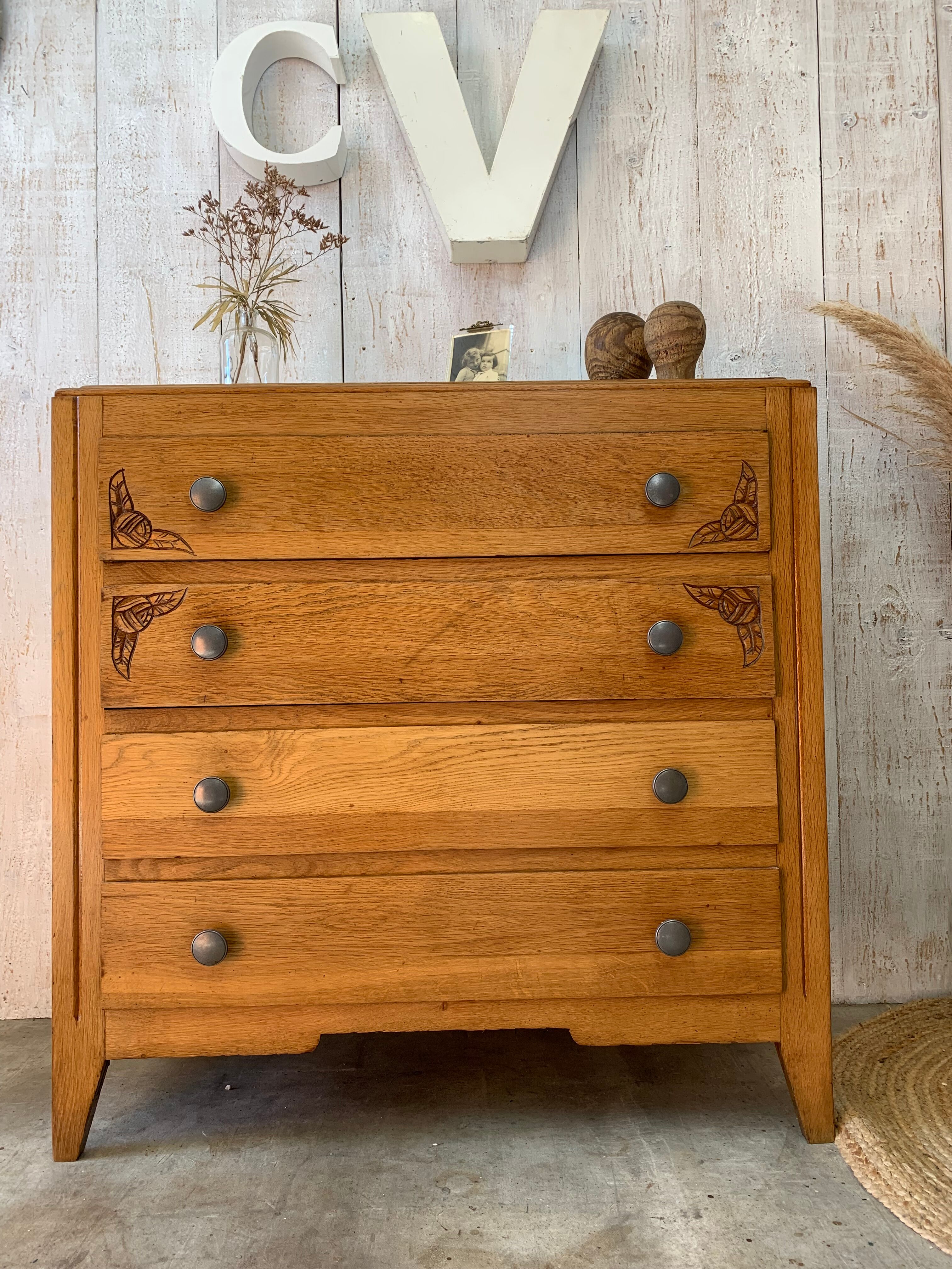 Vintage chest of drawers