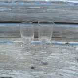 Ensemble de 2 petits verres à pieds anciens  pour digestif