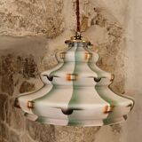 Suspension en pate de verre