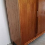 Wardrobe compass feet