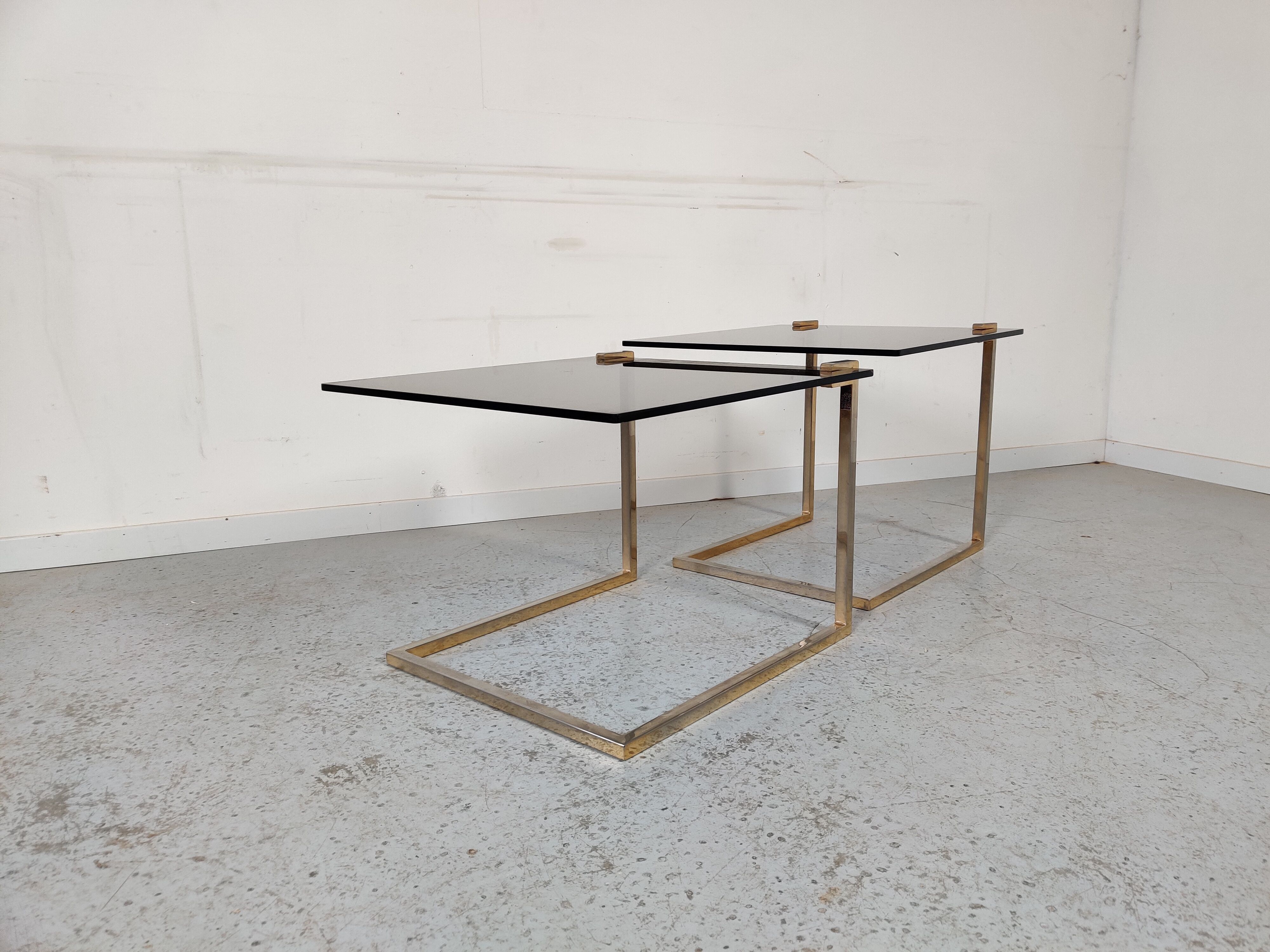 Tables gigognes Ronald Schmitt , verre et métal, années 70/80