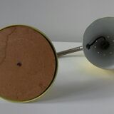 Lampe à poser jaune vintage typique des années 1950