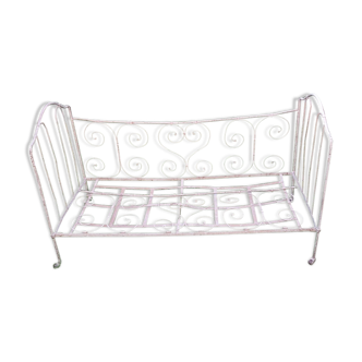 1900 wrought iron bed