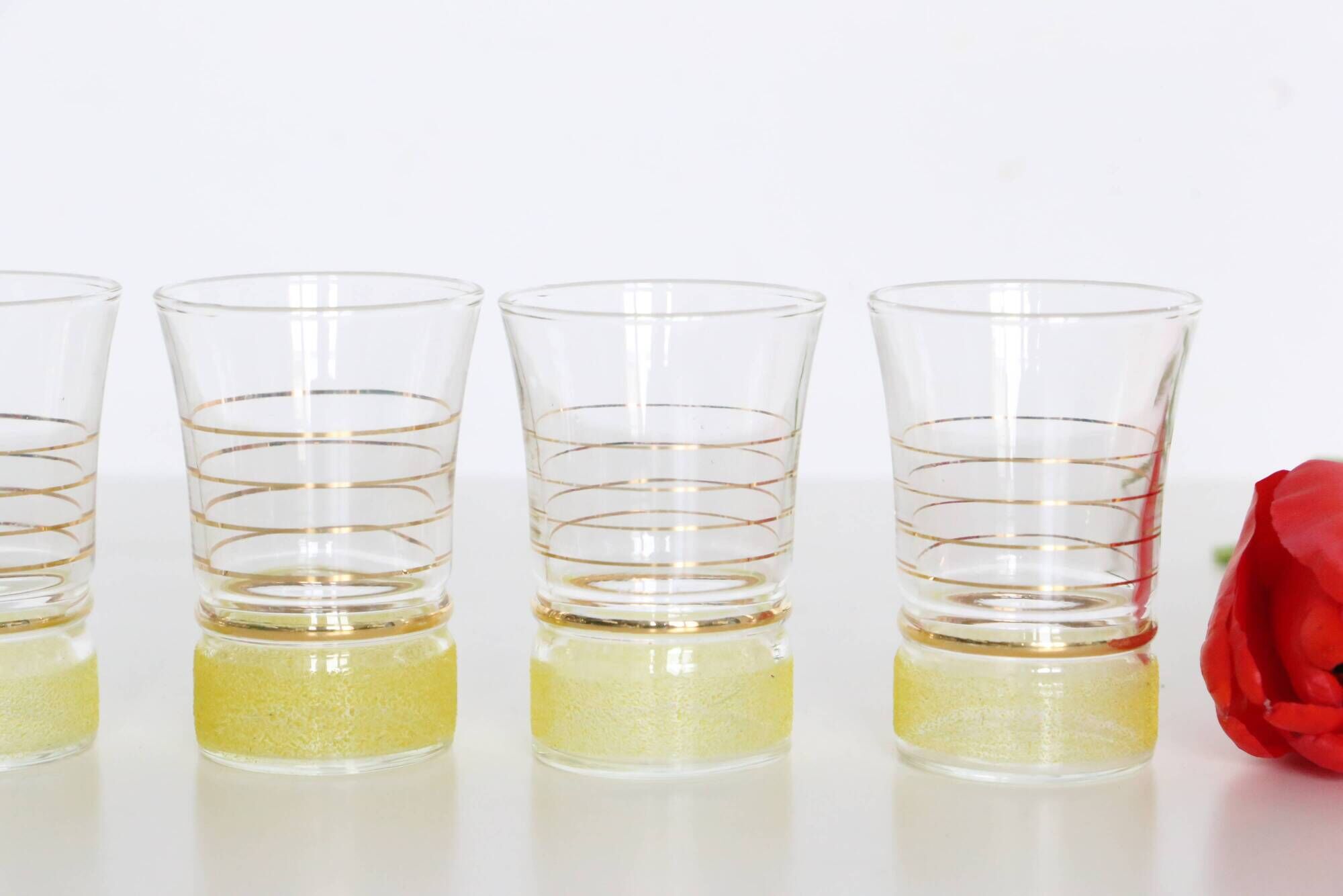 Set of 4 vintage glasses, yellow and gold granita, vintage, authentic, 50s