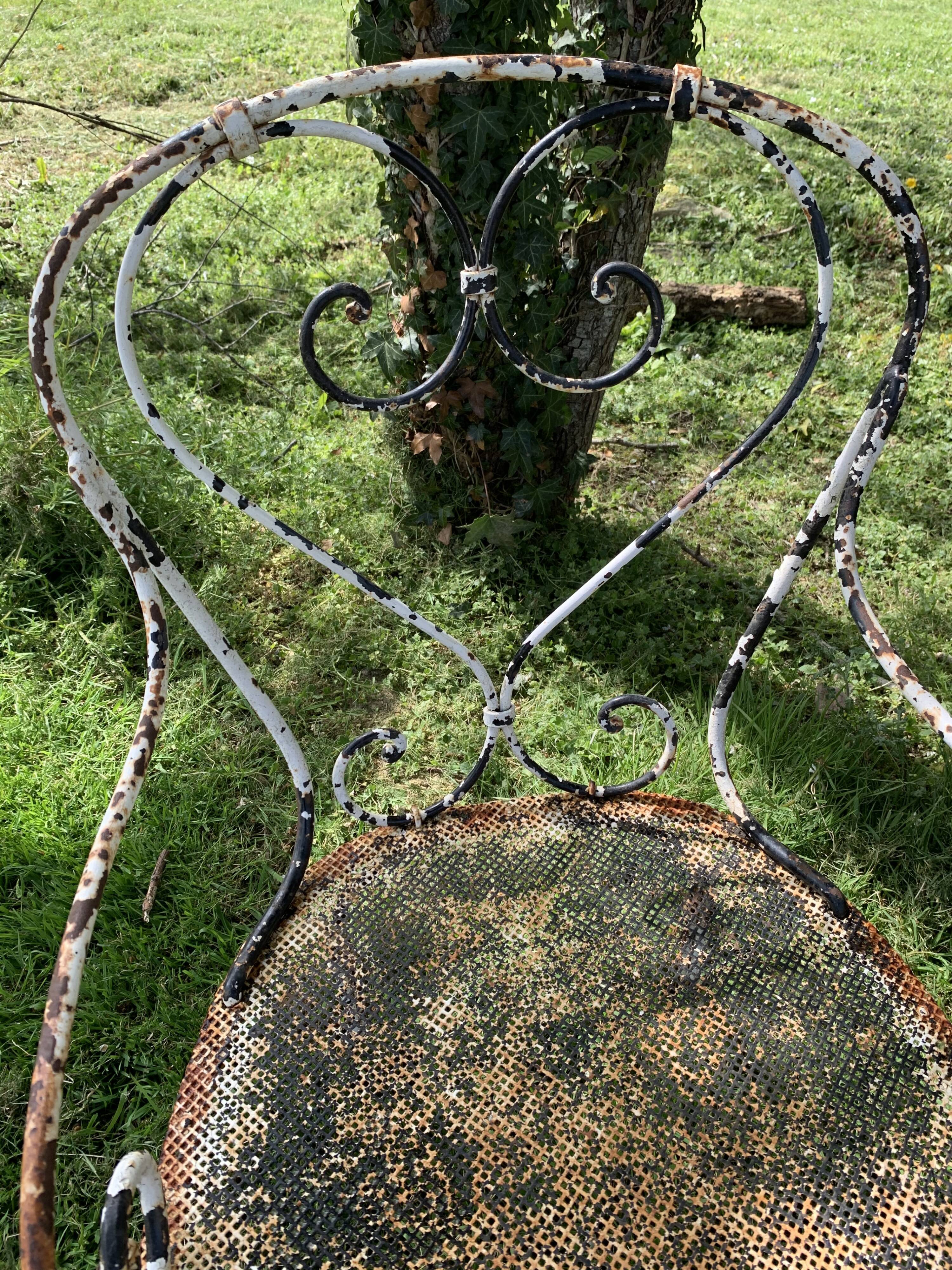 Lot of 2 garden chairs