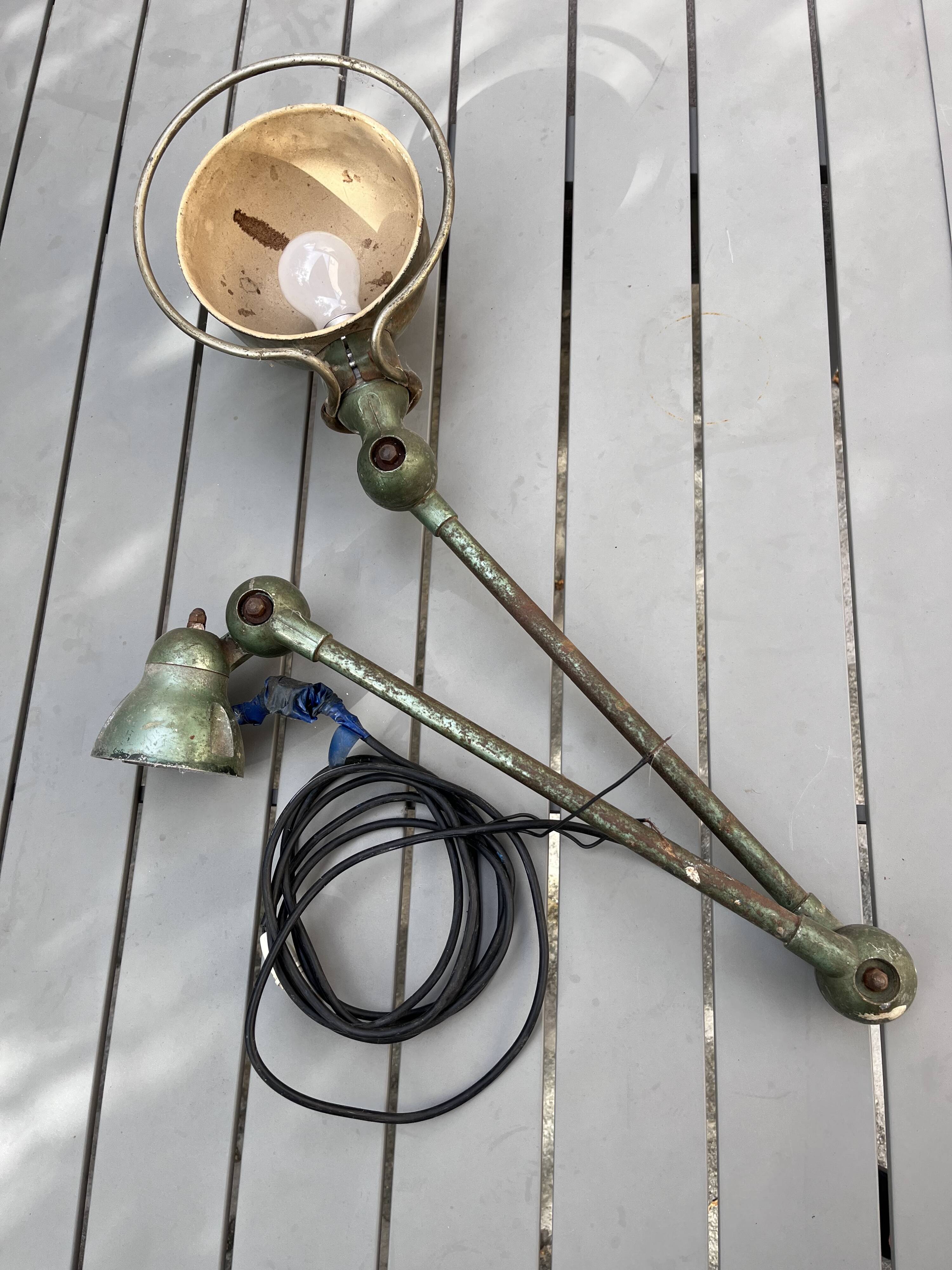 Lampe de style industriel Jieldé