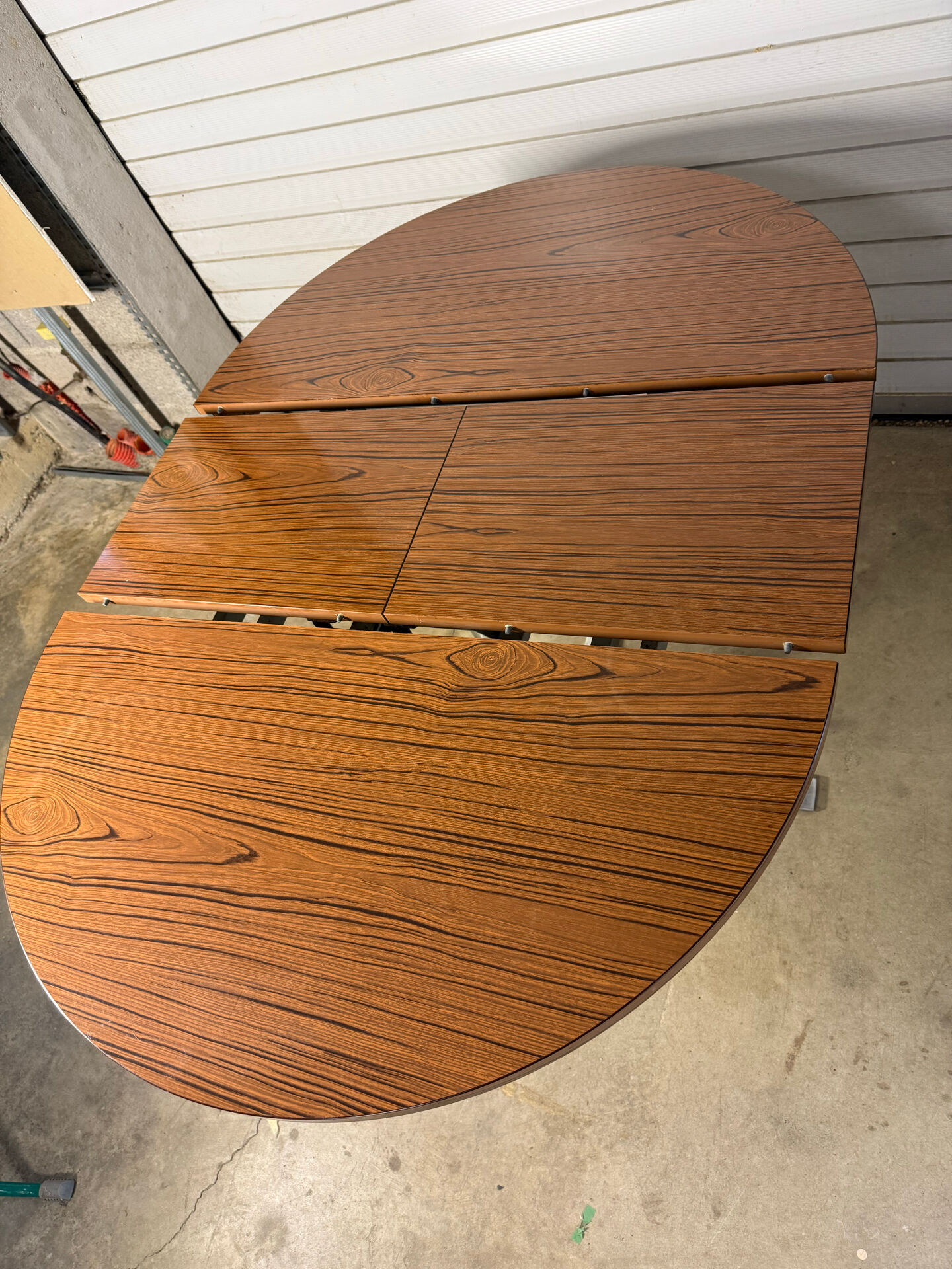 Vintage extendable table