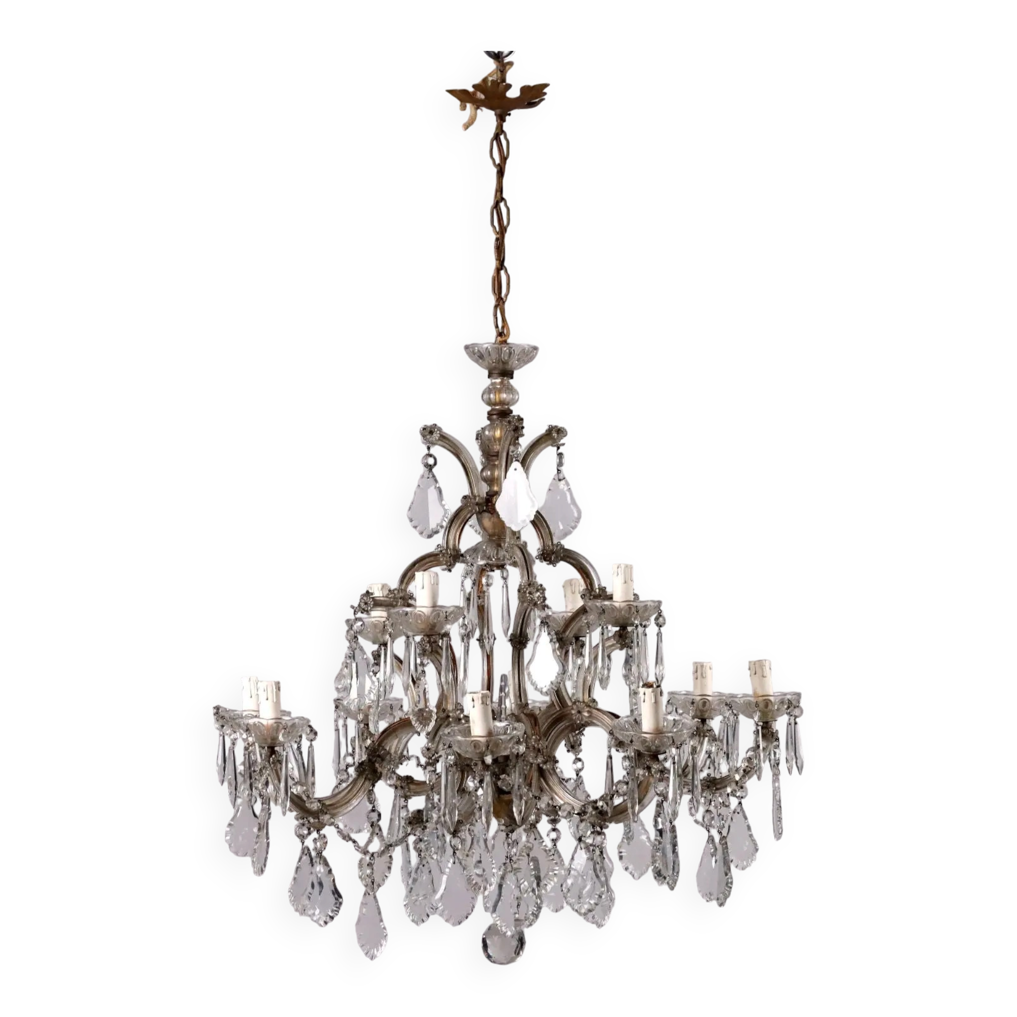 Antique chandelier with 12 lights in the Maria Theresa style, 20th century.