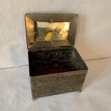 Antique jewelry box in repoussé metal, Art Deco/ 1920