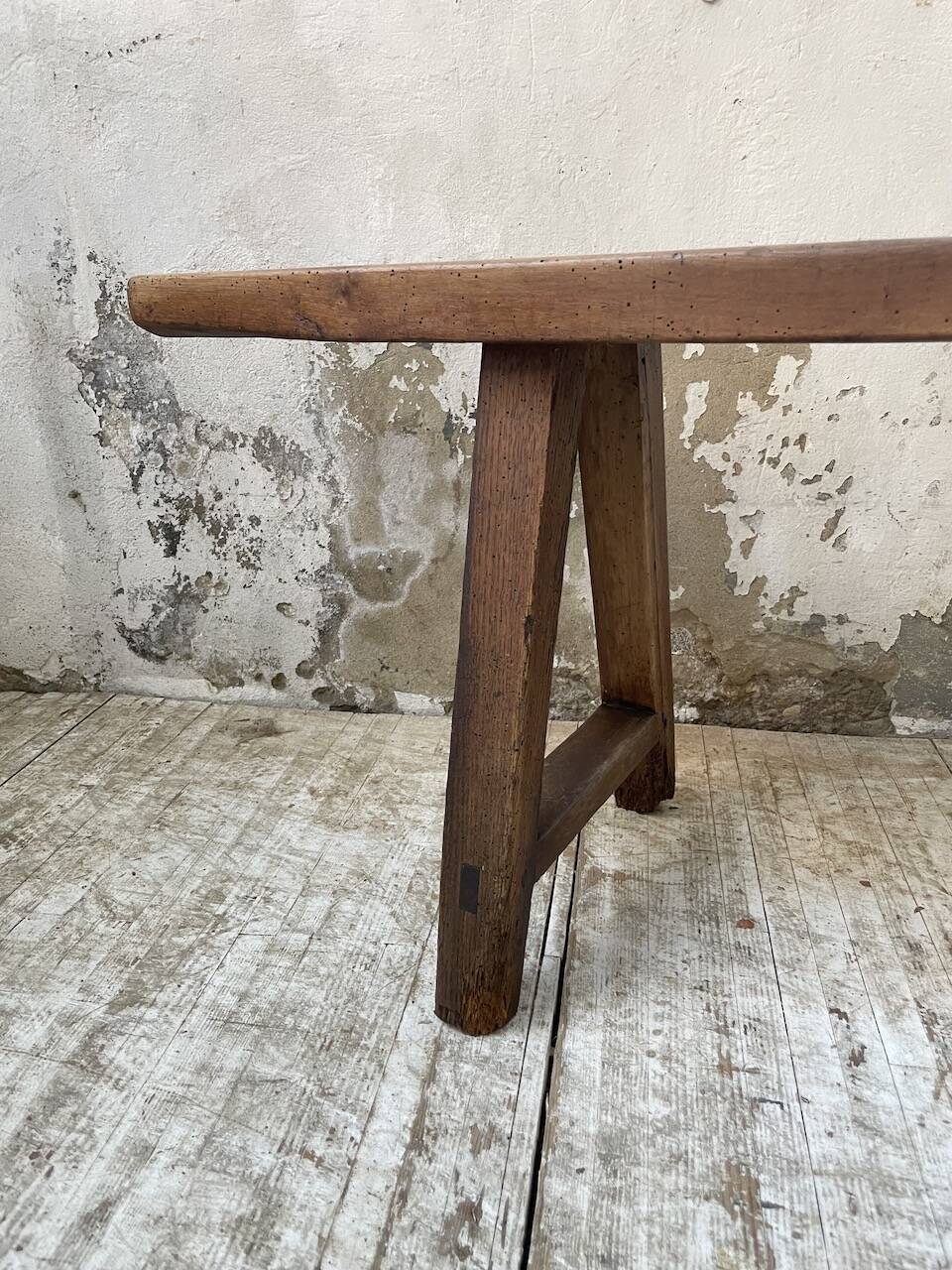 Banc en noyer massif 230 cm