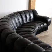 De Sede DS 600 “Non-Stop” sectional black leather sofa by Heinz Ulrich, Ueli Berger and Eleanora Peduzzi-Riva, 1970s