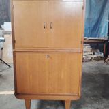 Vintage storage unit with compass legs