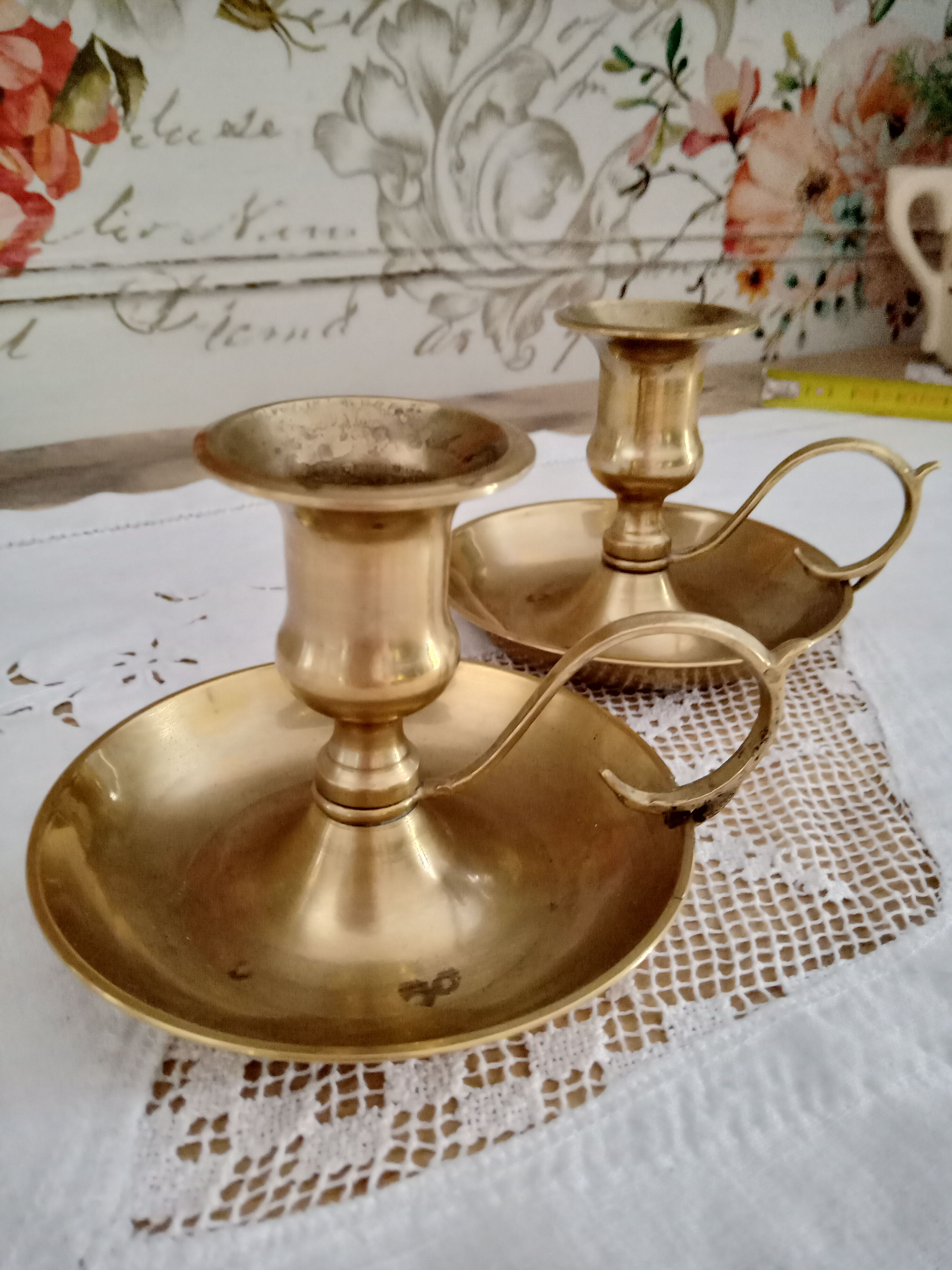 Set of 2 vintage hand candlesticks brass cellar rat