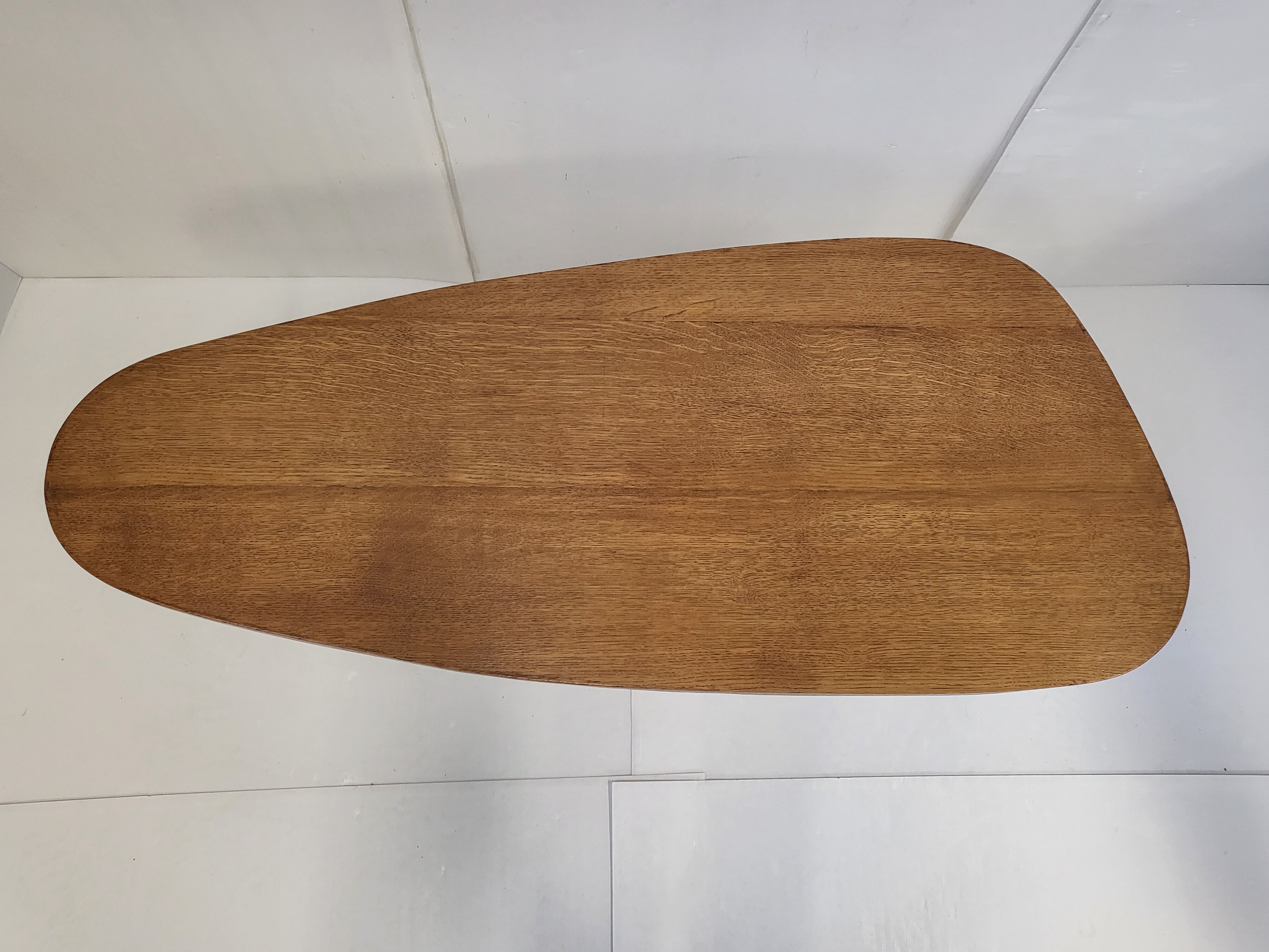 Vintage coffee table 1950 tripod