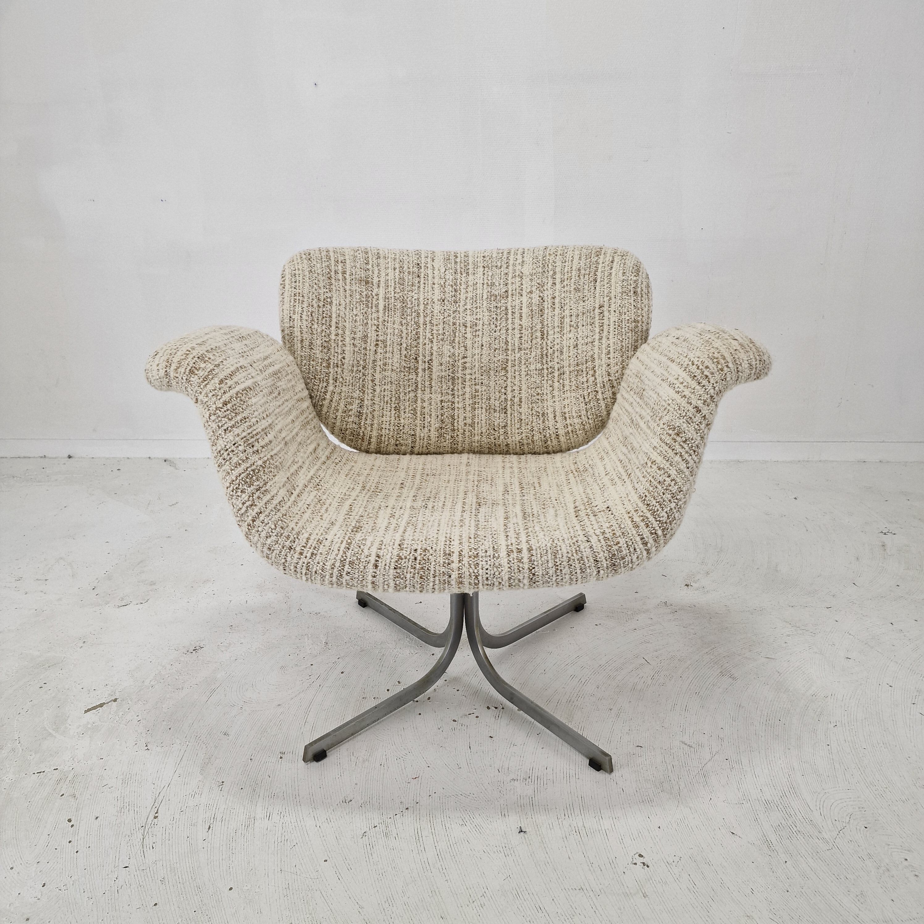 Large set of Tulip chairs by Pierre Paulin for Artifort, 1960s.