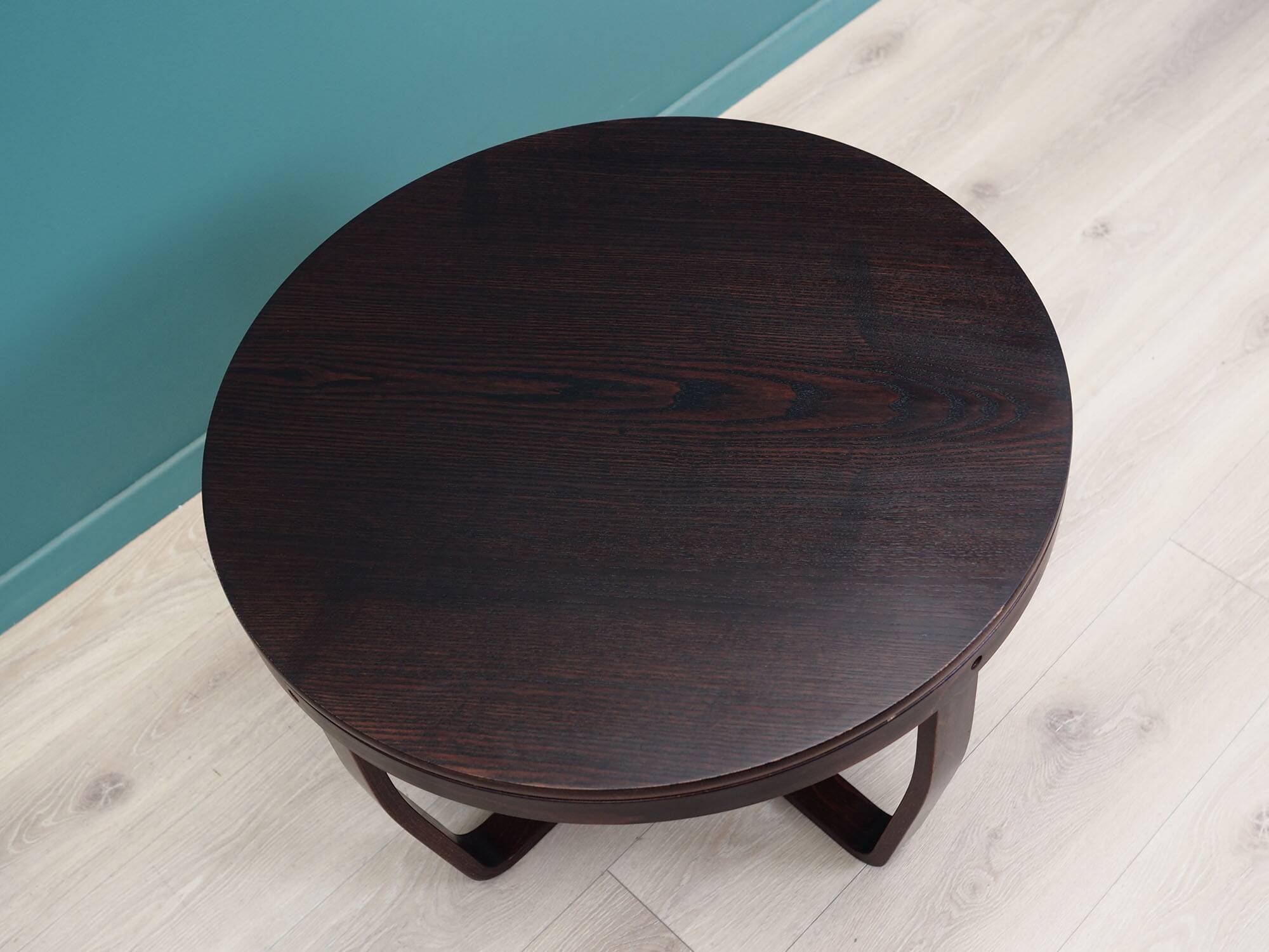 Round coffee table, Danish design, 1960s, production: Denmark