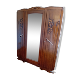 Armoire Art Nouveau en chêne sculpté, décor floral