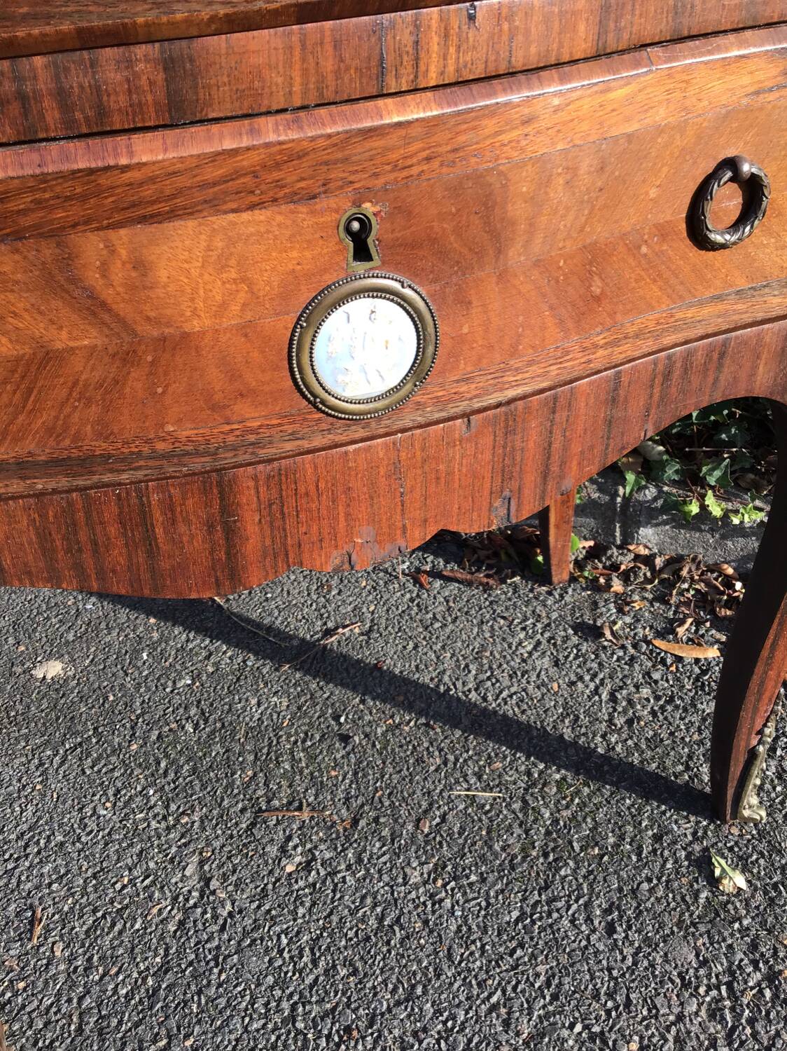 Small chest of drawers