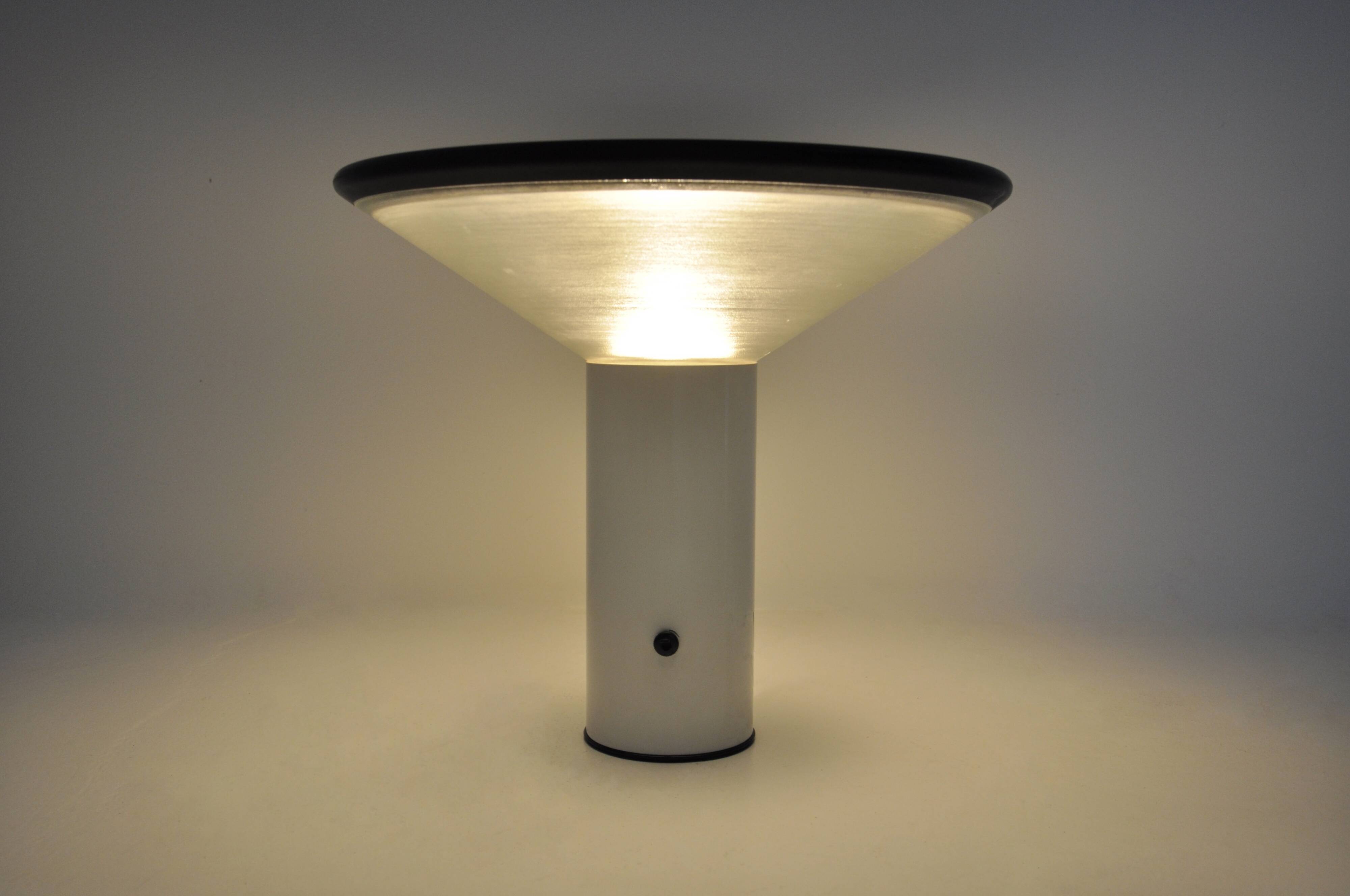 “Noa” table lamp by Gianfranco Frattini for Luci Italia, 1980s