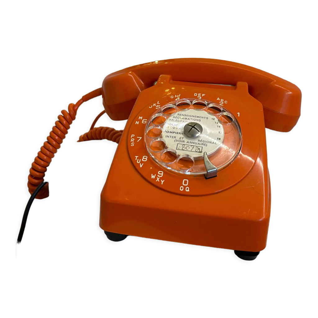 Image of Combine telephonique : telephone vintage Socotel s63 de couleur orange by French School, (20th century
