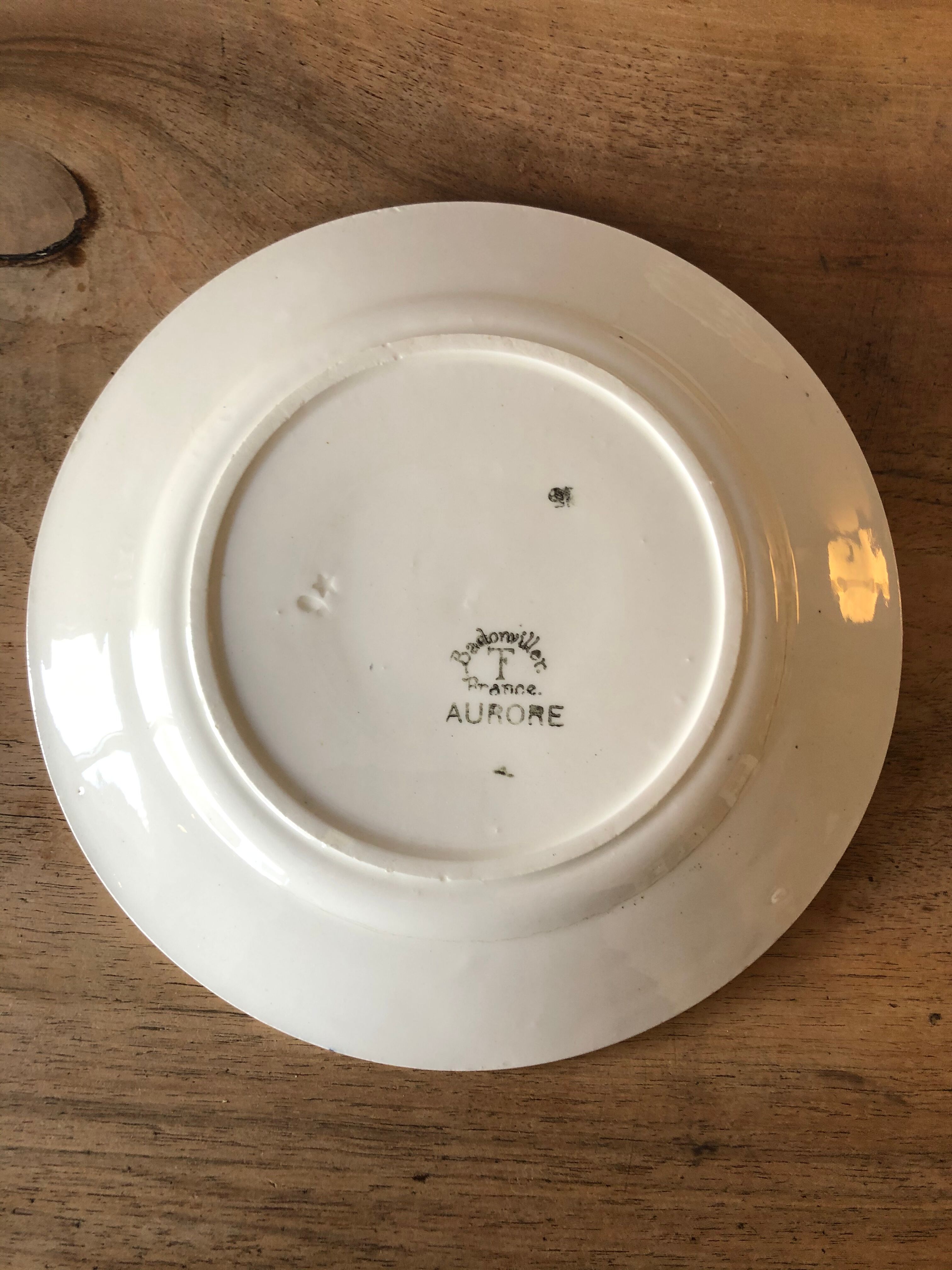 8 dessert plates made of antique earthenware