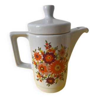 Vintage floral pattern teapot (1970s)