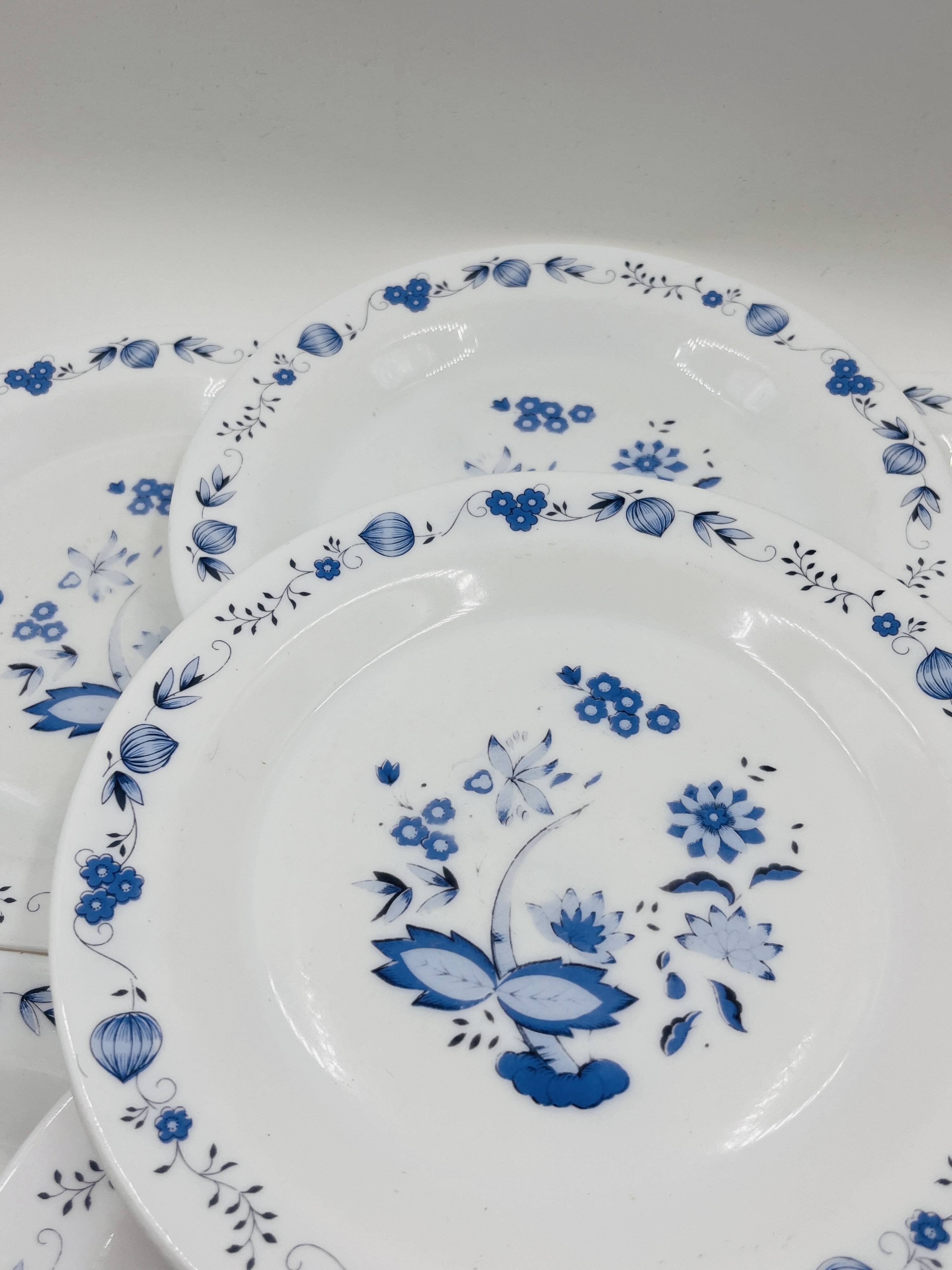 Set of 8 plates, model: Aster