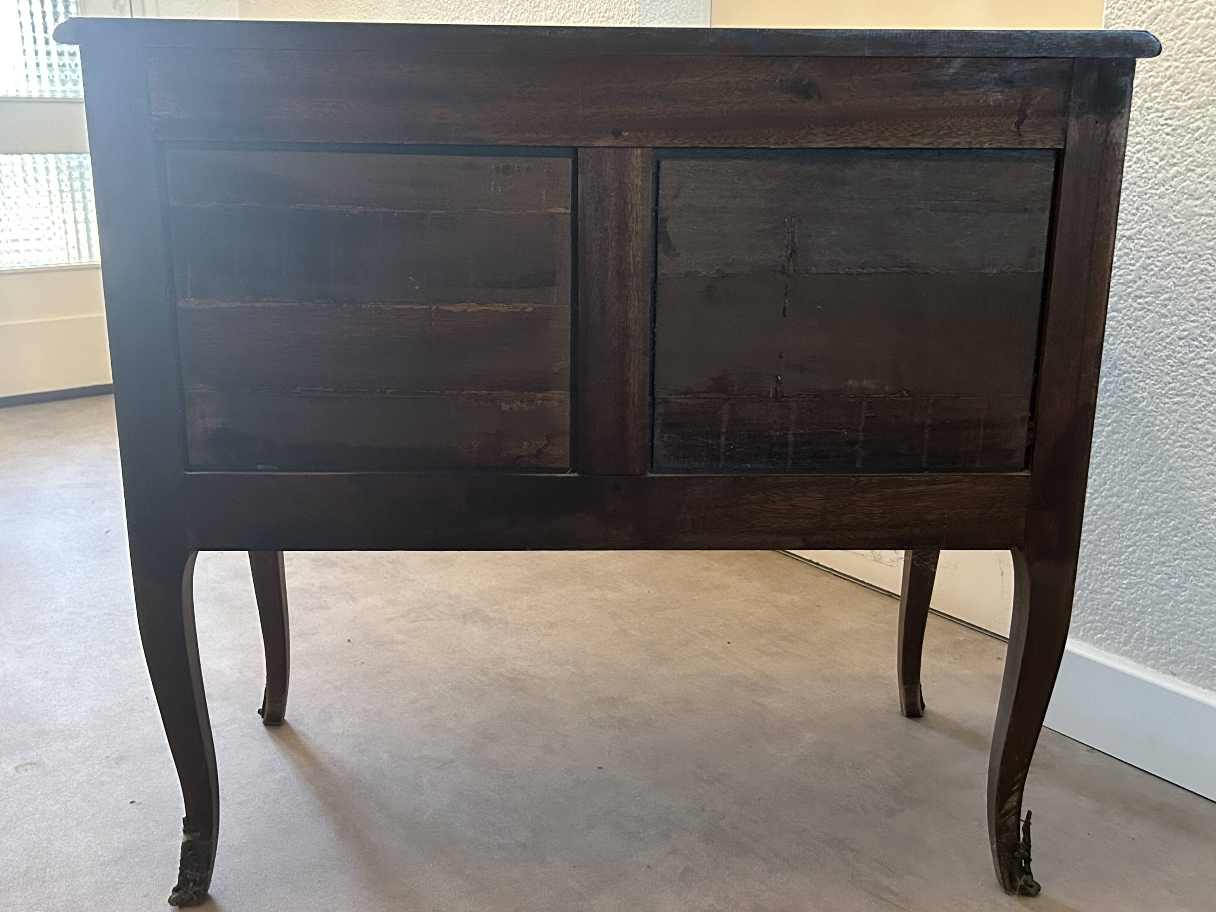Louis XV style commode in solid wood, 19th century