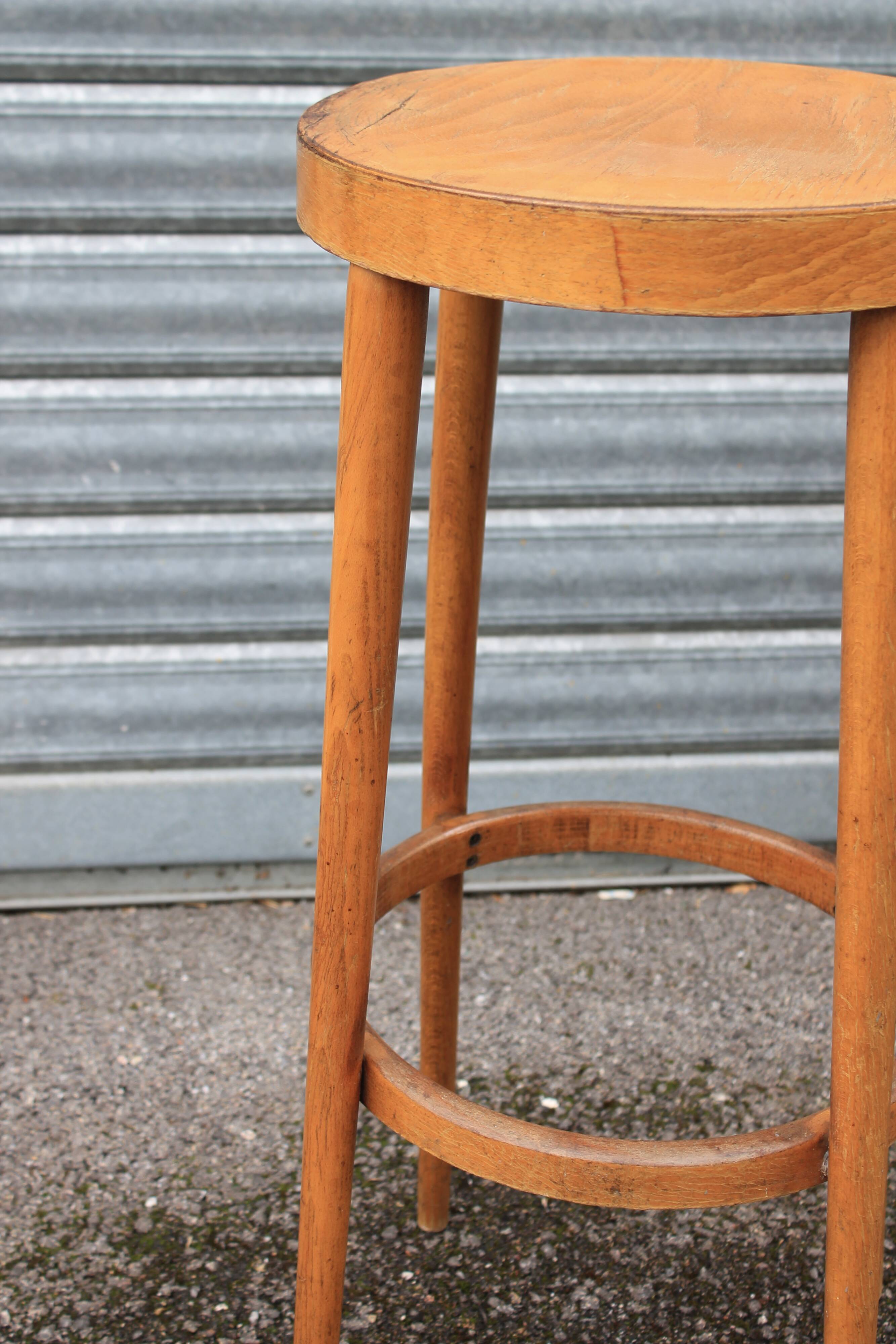 Baumann Mondor stool