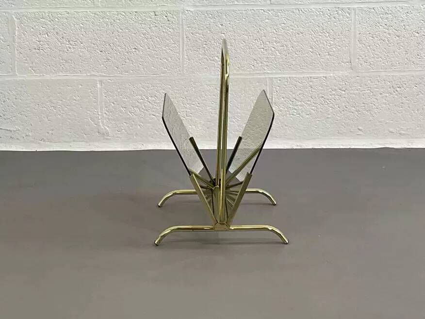 Porte revue en laiton et verre