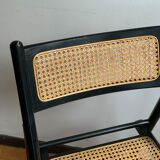 Folding canned chair