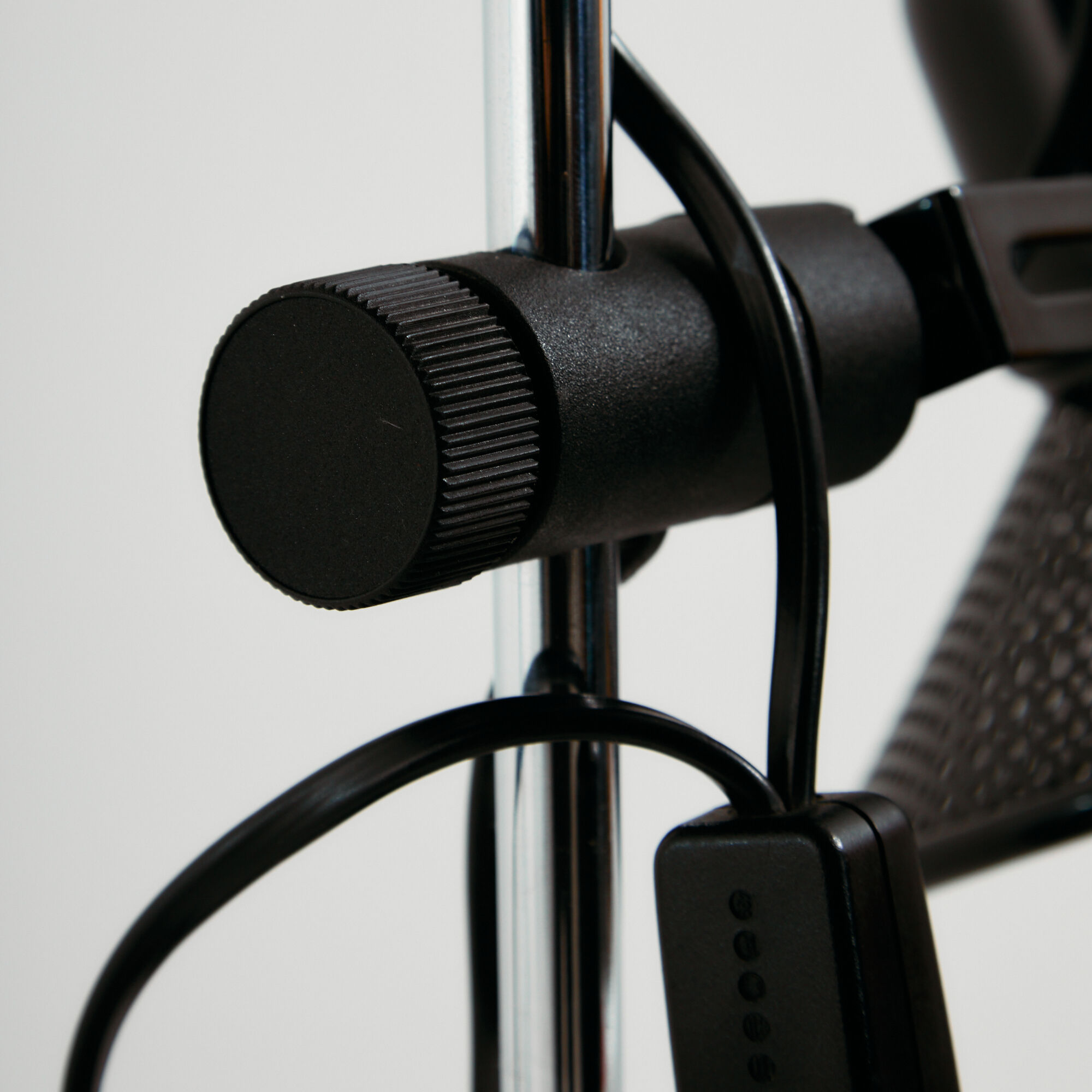 Metal floor lamp