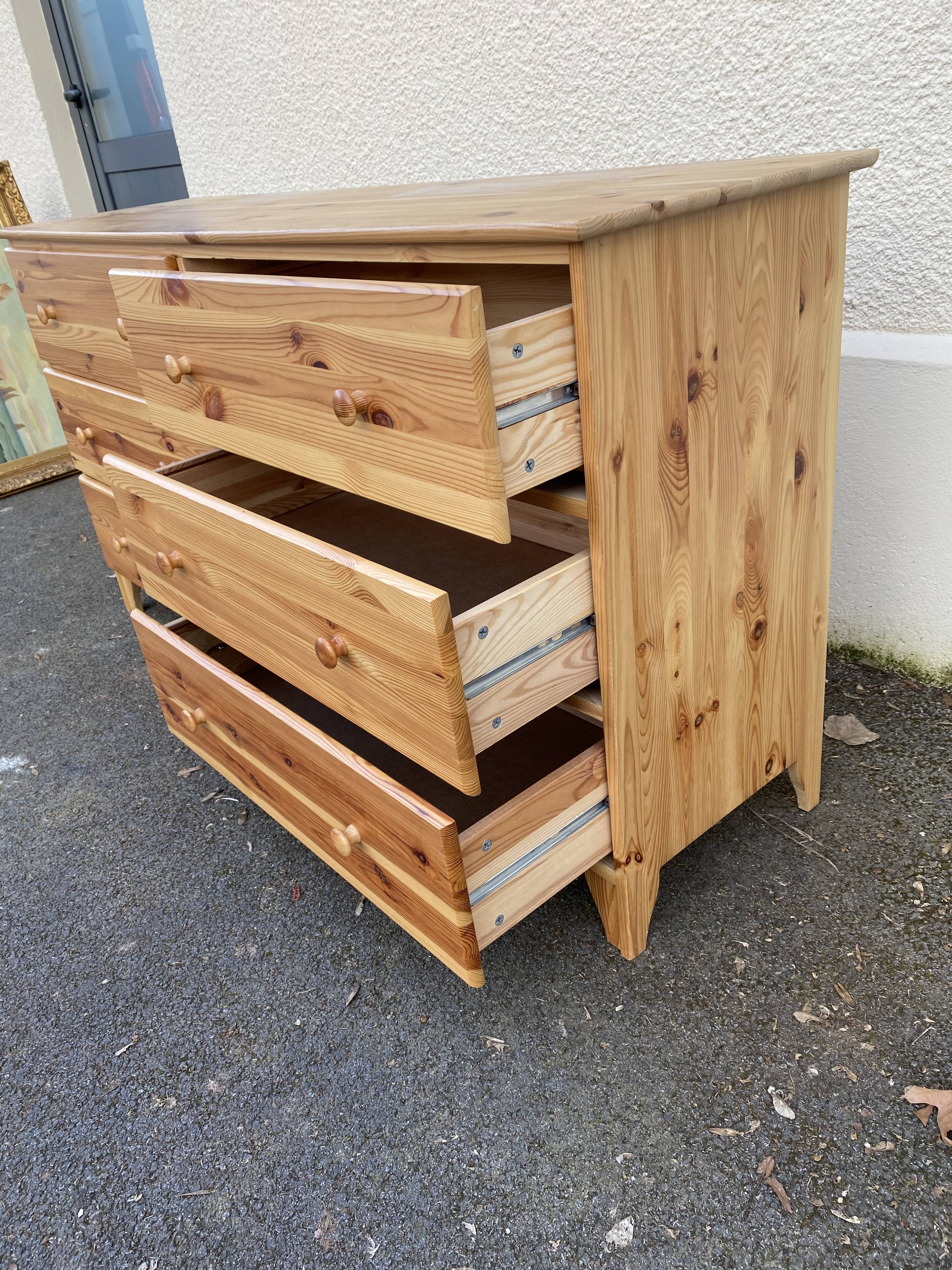 Commodus in solid pine