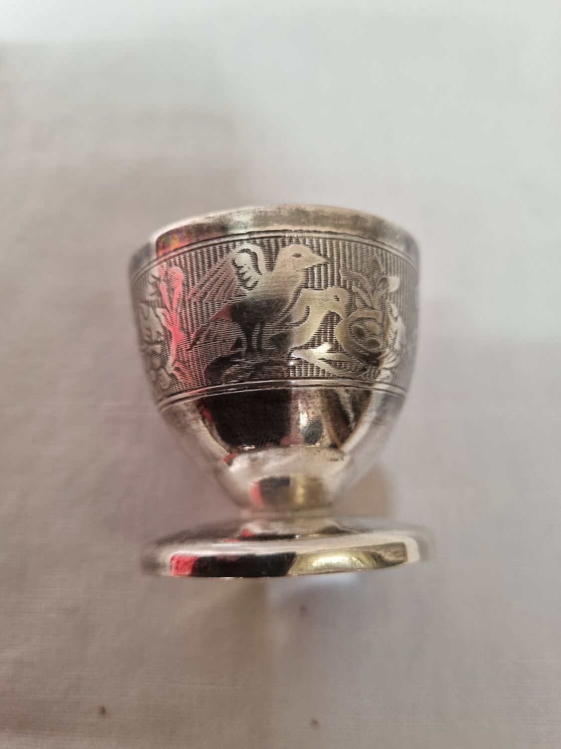 Silver cockroach punch rooster